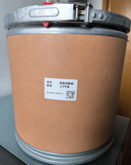 双氯芬酸钠；双氯灭痛；双氯灭痛钠；服他灵；双氯胺苯乙酸钠；2-[(2,6-二氯苯基)氨基]－苯乙酸钠