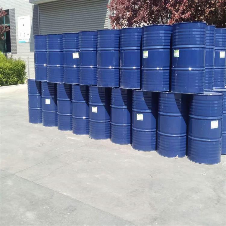 蓝色铁桶14.jpg 蓝色铁桶14.jpg