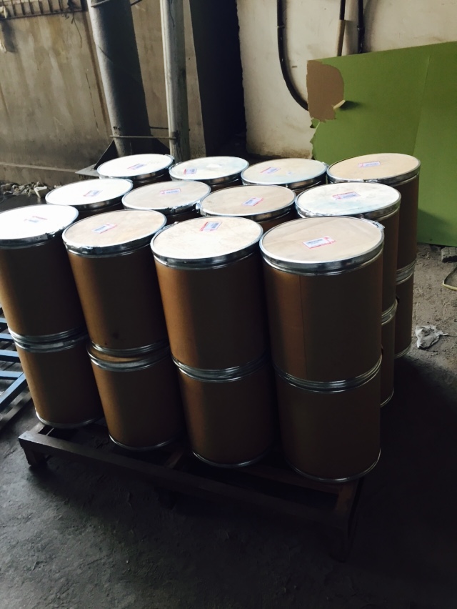 4,4'-偶氮双(氰基戊酸)	2638-94-0