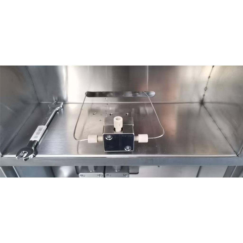 微流控连续生物合成装置