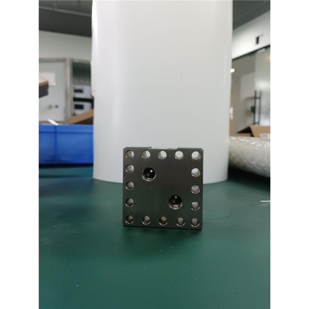 连续流电化学反应器