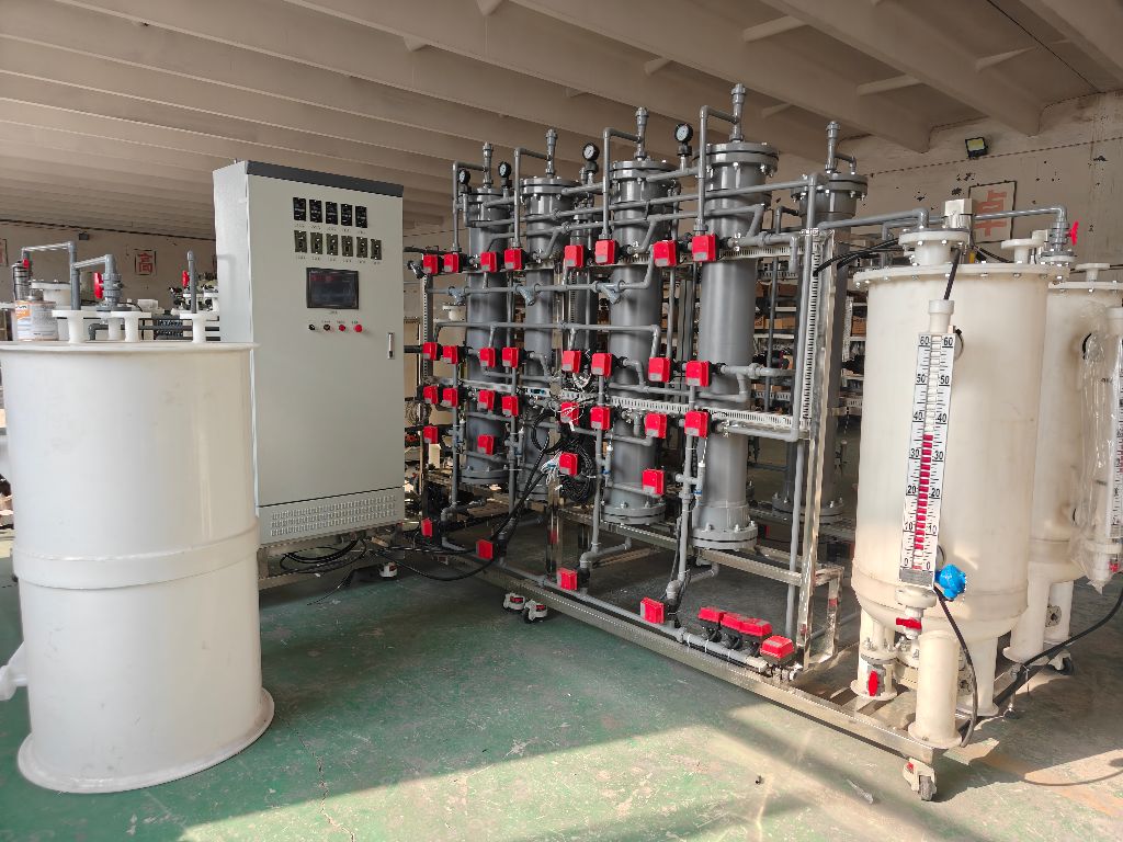 吸附溶液中黄金树脂