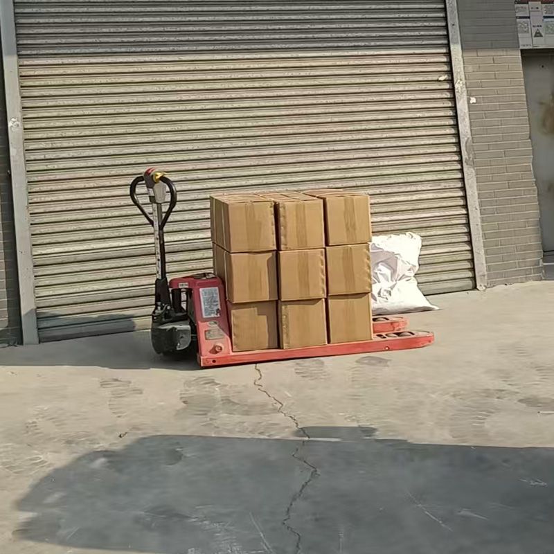 偶氮二异丁腈国产厂家   引发剂  20kg/箱