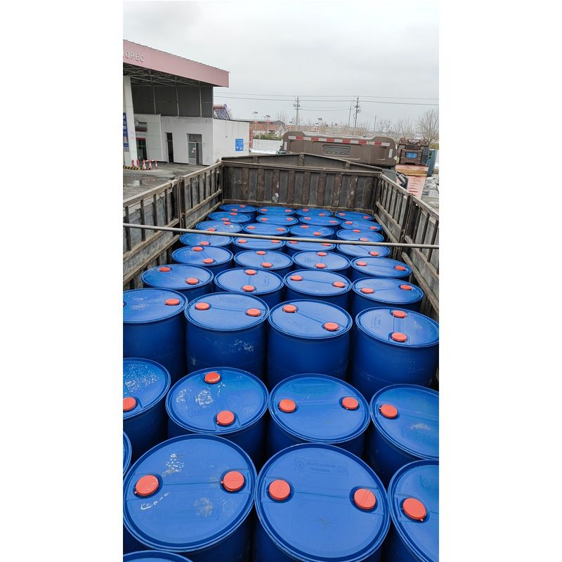 国产正己酸99%   国标优级品   180kg/桶